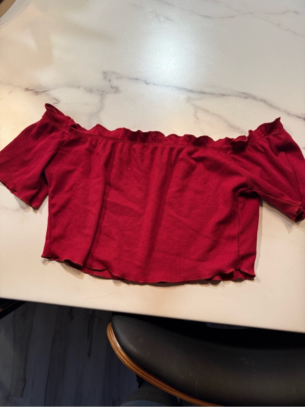 Off-Shoulder Ribbed Crop Top - Red